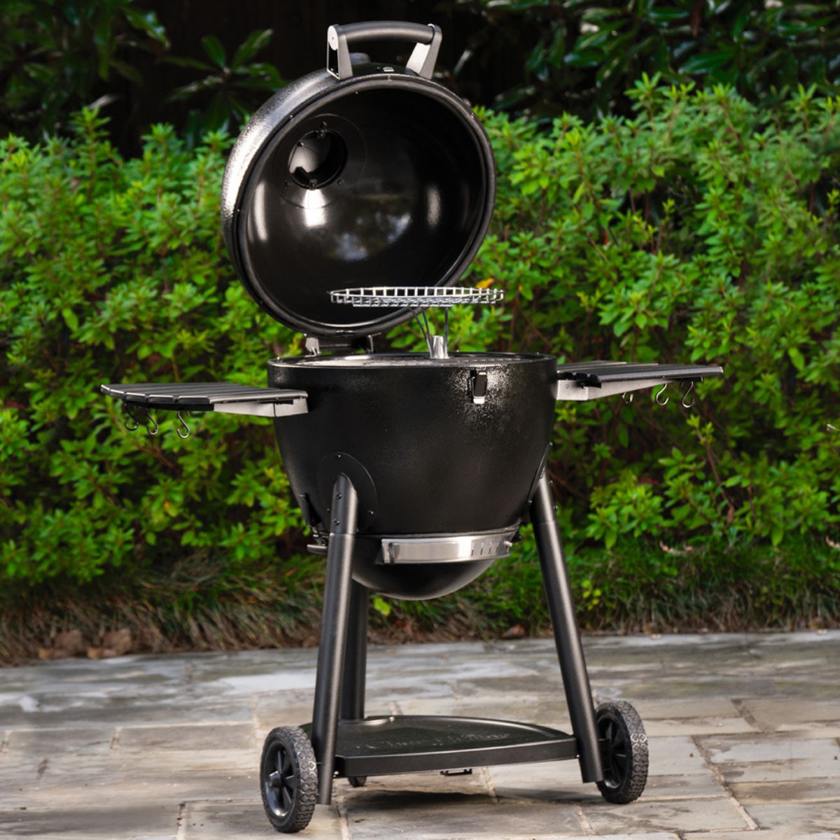 Char-Griller Akron Kamado 20
